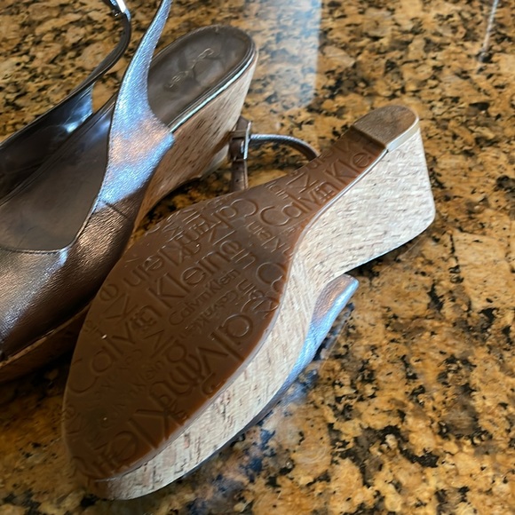 Calvin Klein cork wedge pewter size 10 - Picture 3 of 5